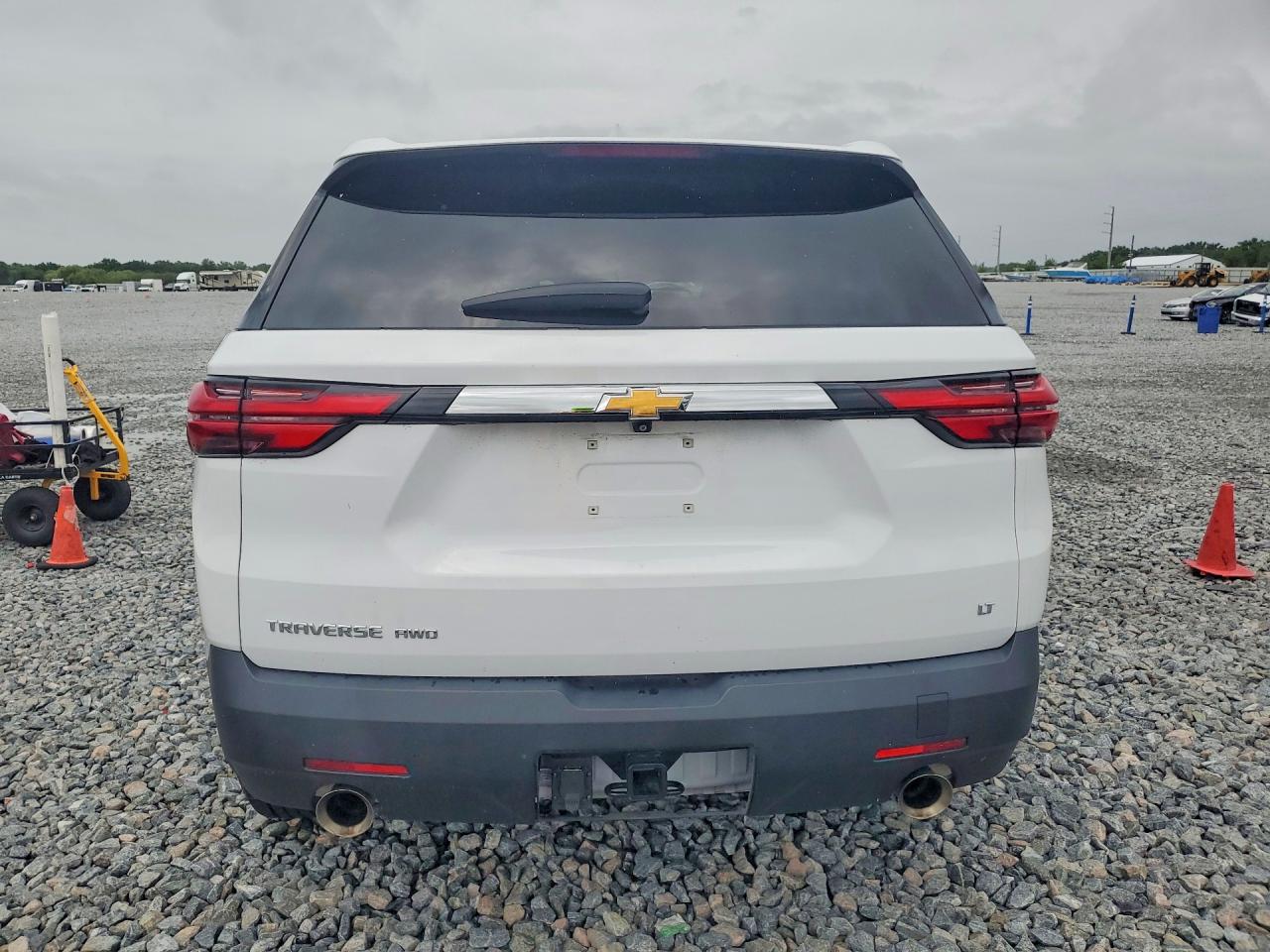 2023 CHEVROLET TRAVERSE LT photo 16