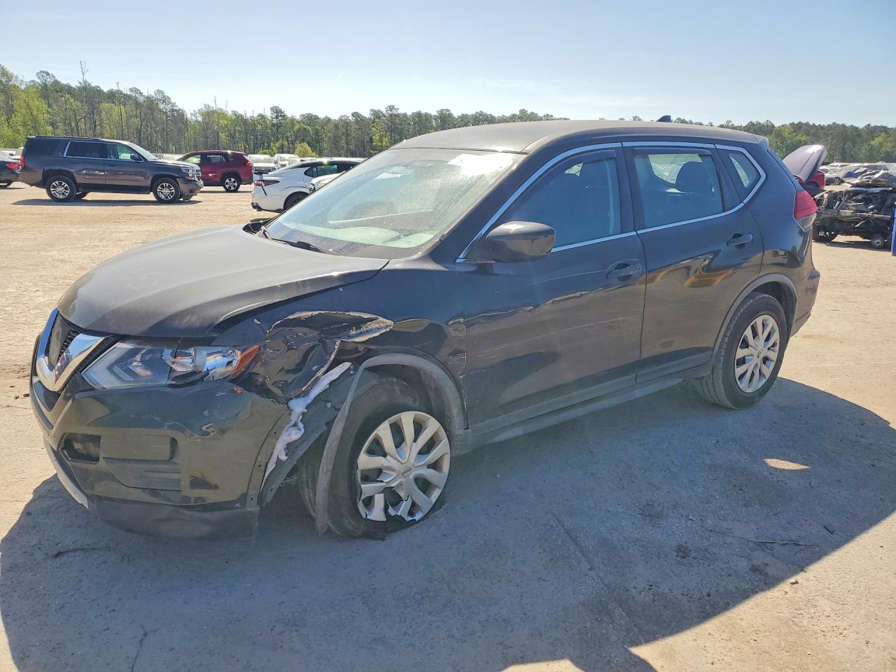 2017 NISSAN ROGUE