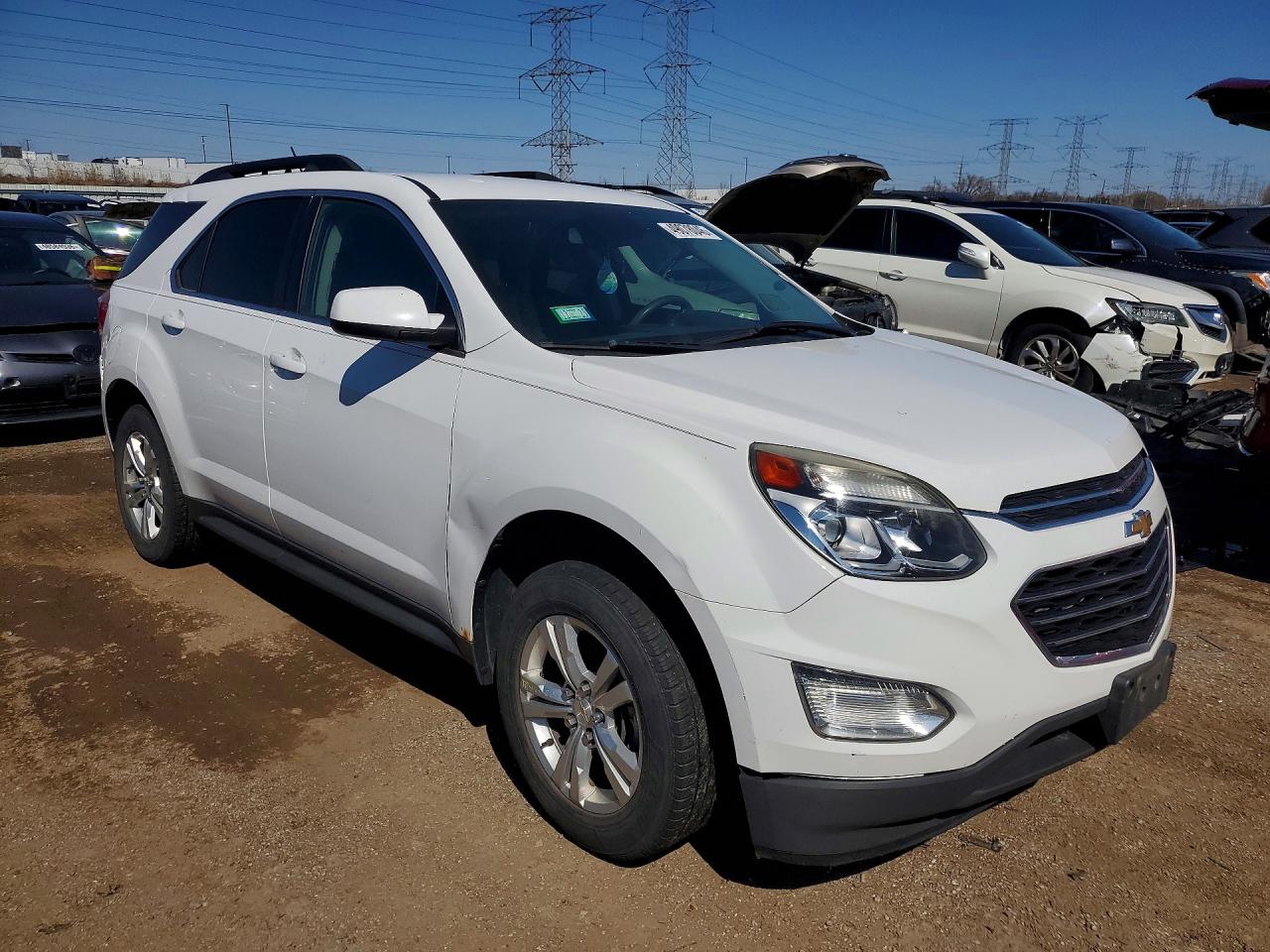 2017 CHEVROLET EQUINOX LT photo 4