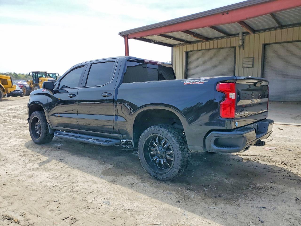 2019 CHEVROLET SILVERADO K1500 LT TRAIL BOSS photo 3