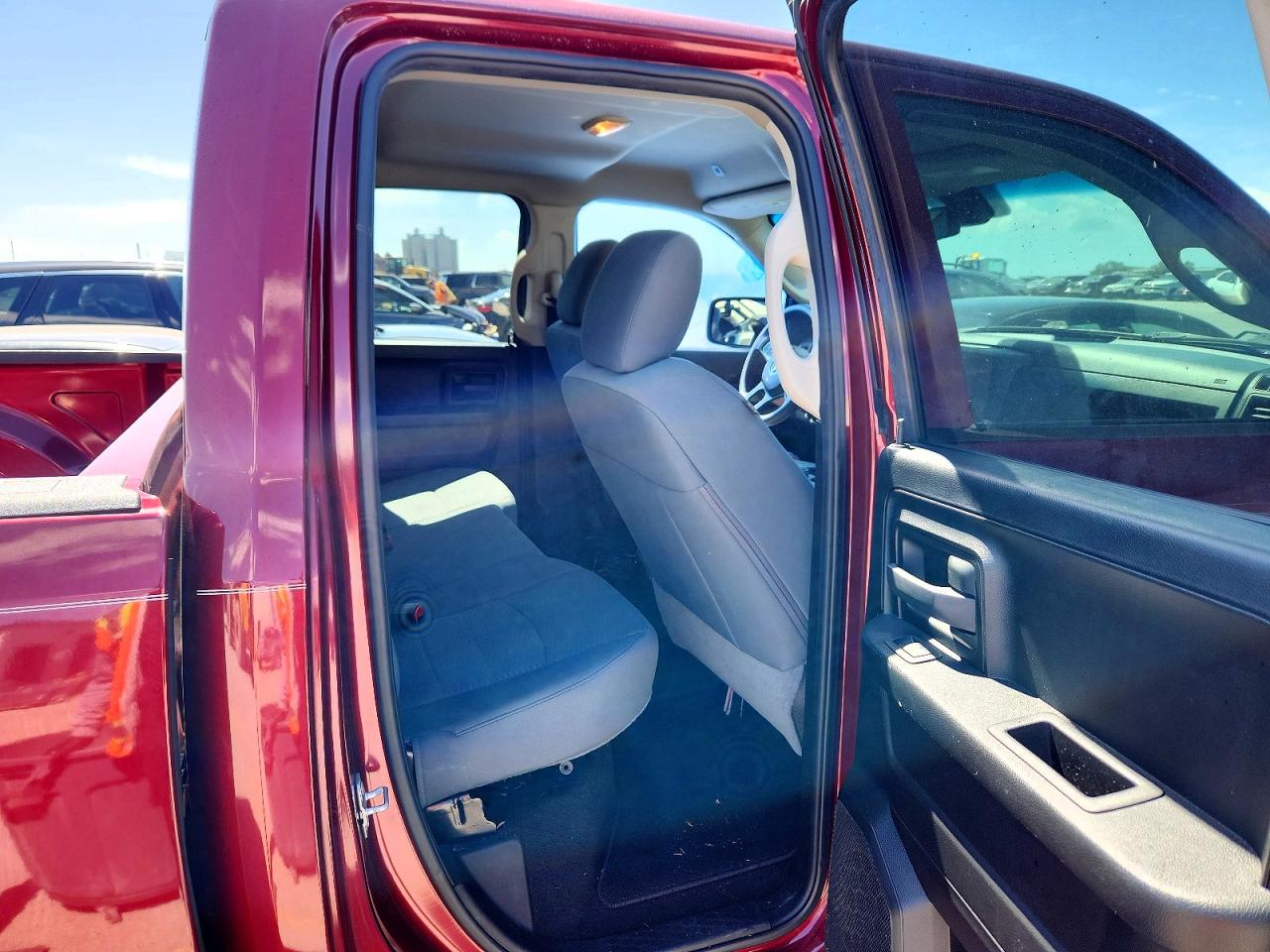 2019 RAM 1500 CLASSIC TRADESMAN photo 19