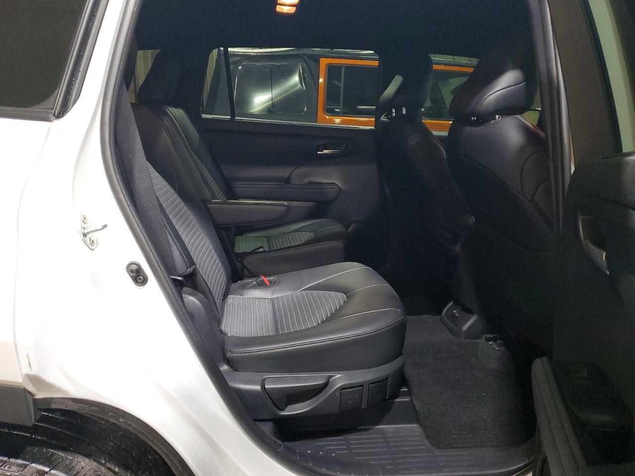 2024 TOYOTA HIGHLANDER XSE photo 21