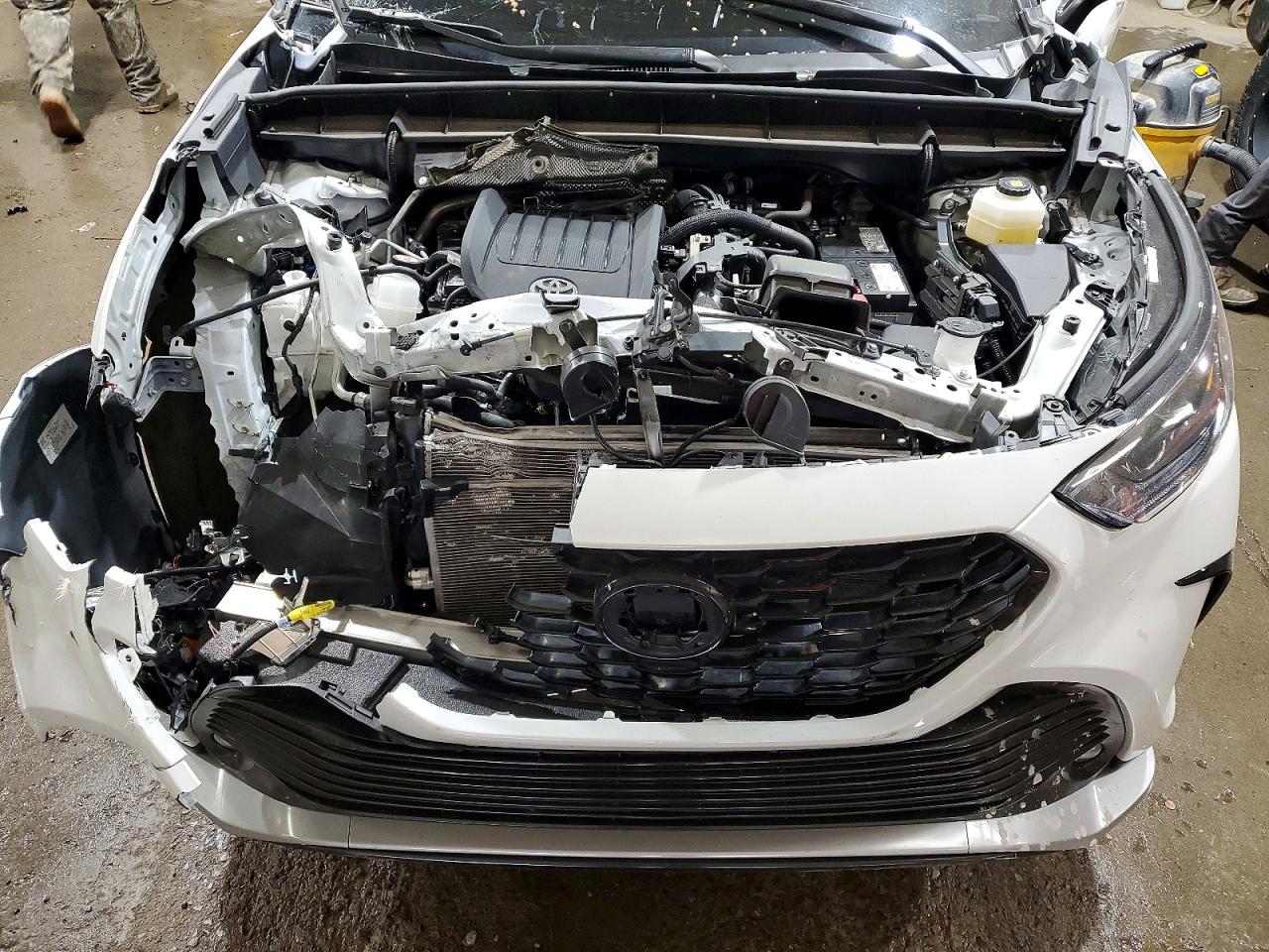 2024 TOYOTA HIGHLANDER XSE photo 23