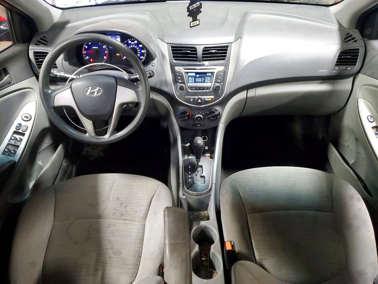 2017 HYUNDAI ACCENT SE photo 8