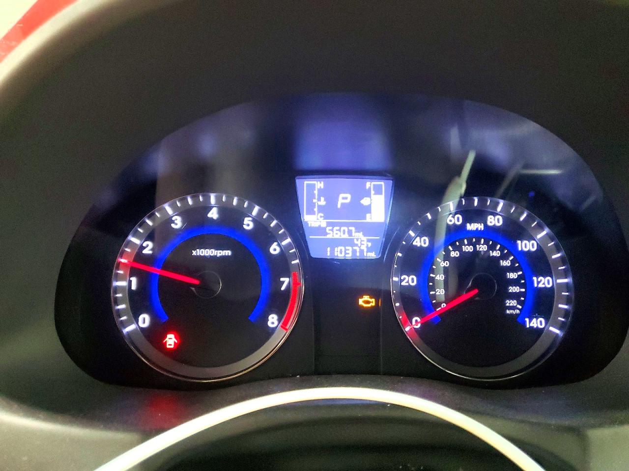 2017 HYUNDAI ACCENT SE photo 9