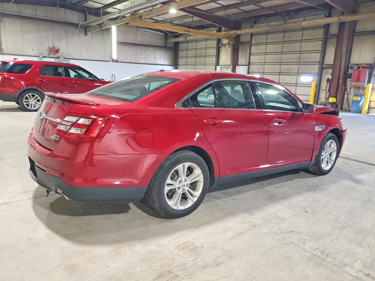 2014 FORD TAURUS SEL photo 5