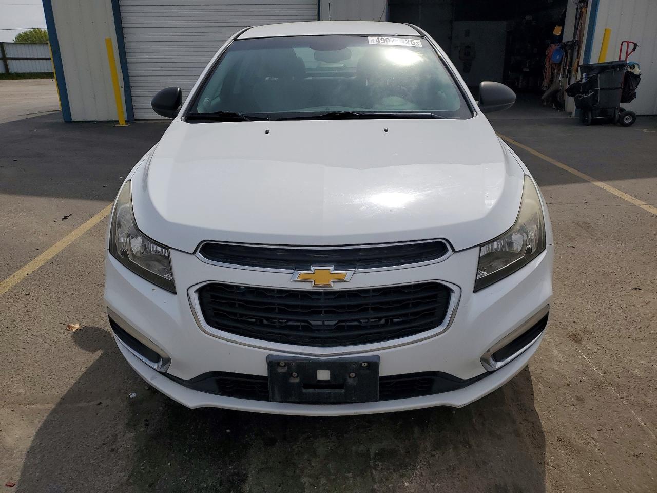 2015 CHEVROLET CRUZE LS photo 5