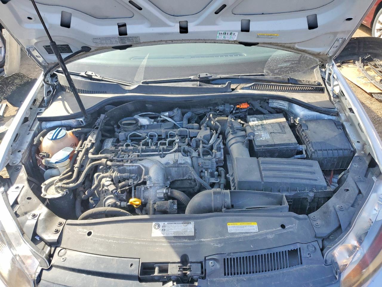 2014 VOLKSWAGEN JETTA TDI photo 31