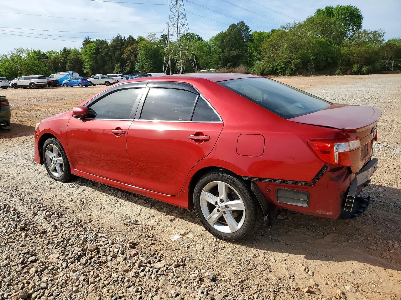 2012 TOYOTA CAMRY SE photo 3