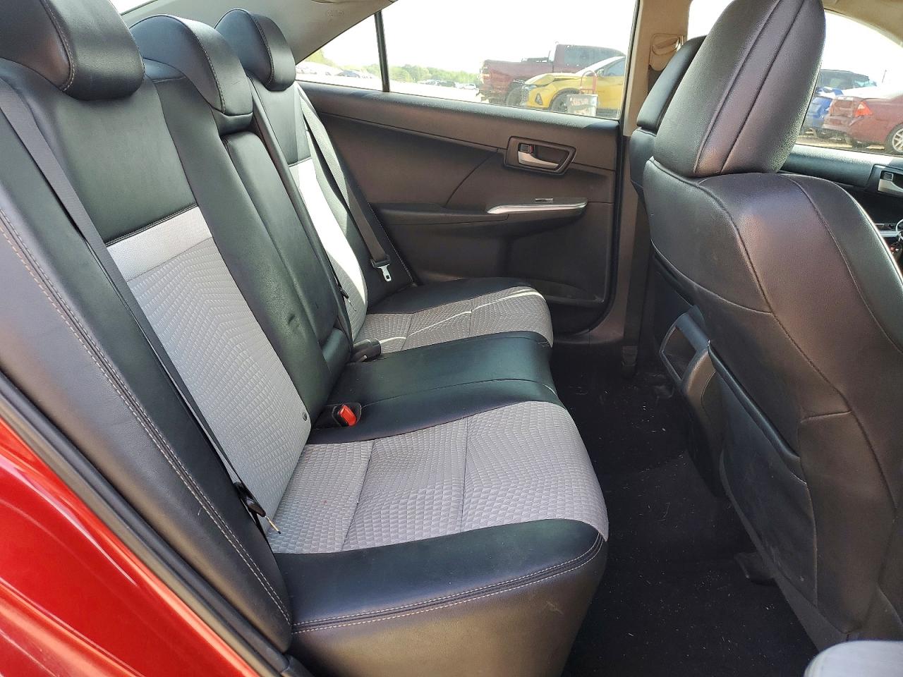 2012 TOYOTA CAMRY SE photo 19