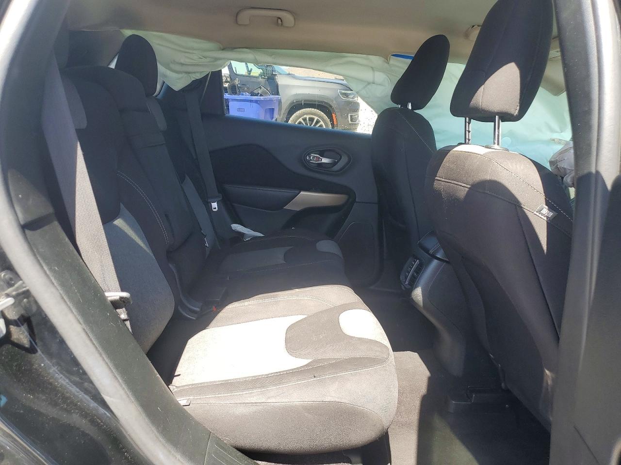 2018 JEEP CHEROKEE LATITUDE photo 21