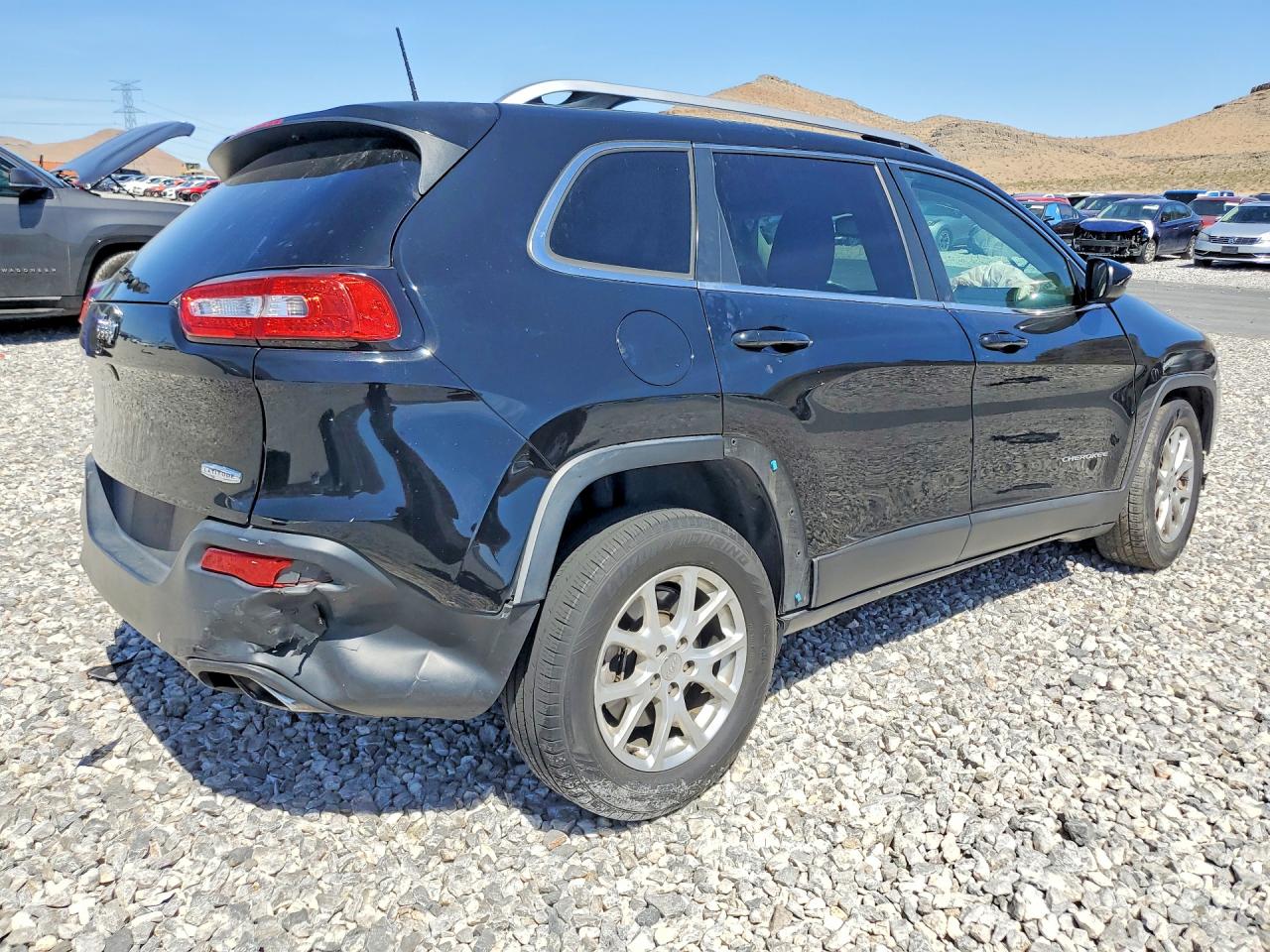 2018 JEEP CHEROKEE LATITUDE photo 5