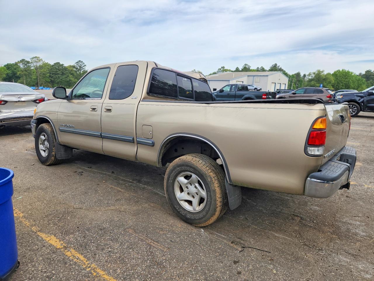 2002 TOYOTA TUNDRA SR5 photo 3