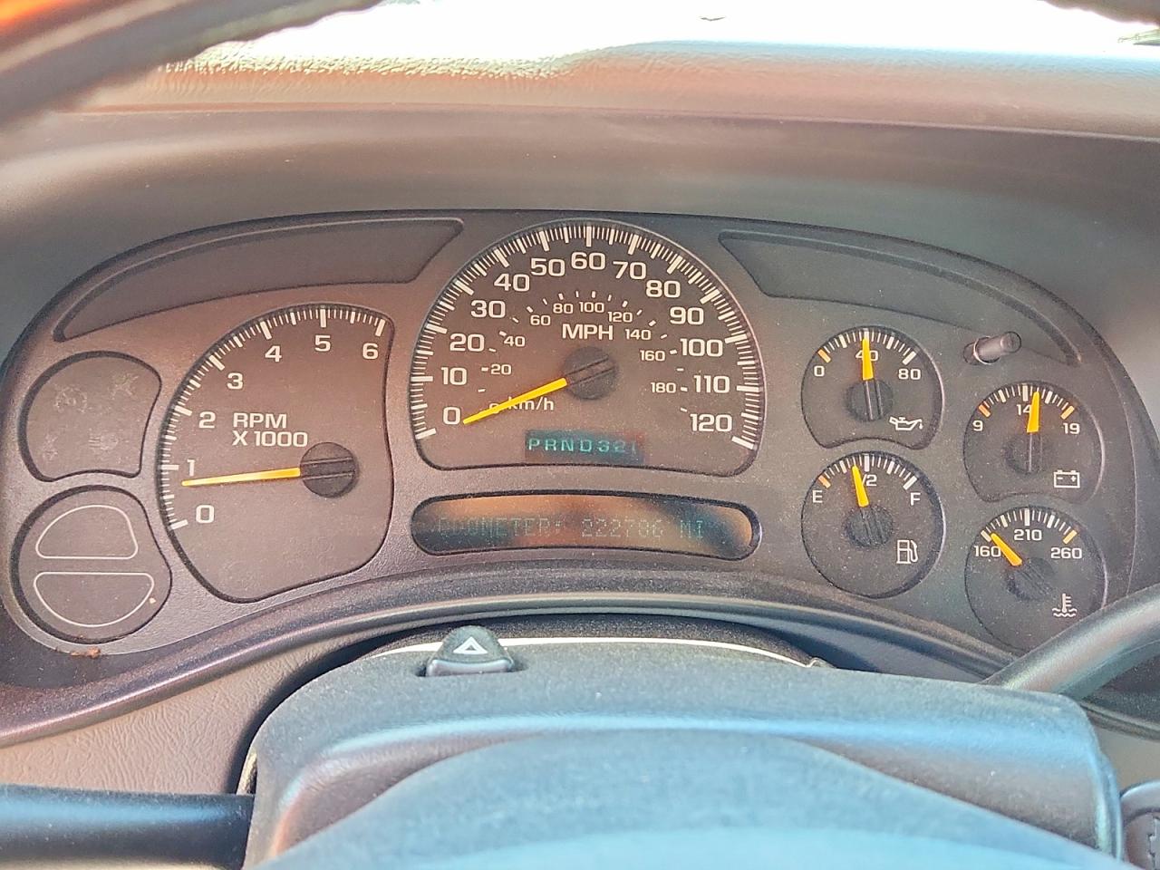 2004 CHEVROLET SILVERADO C1500 photo 25