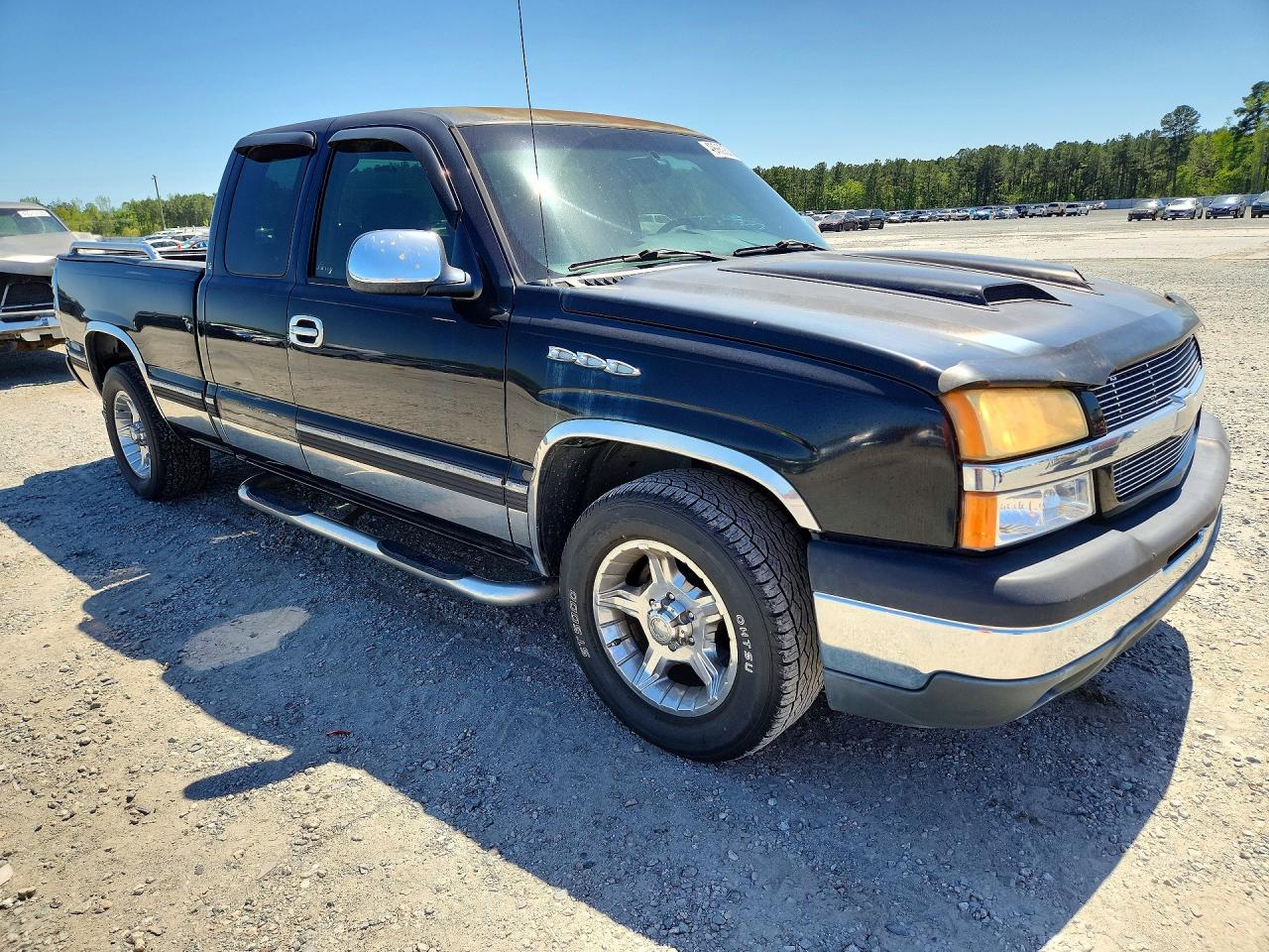 2004 CHEVROLET SILVERADO C1500 photo 10