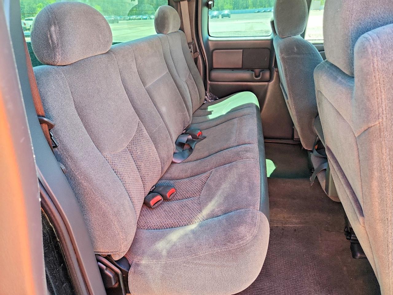 2004 CHEVROLET SILVERADO C1500 photo 28