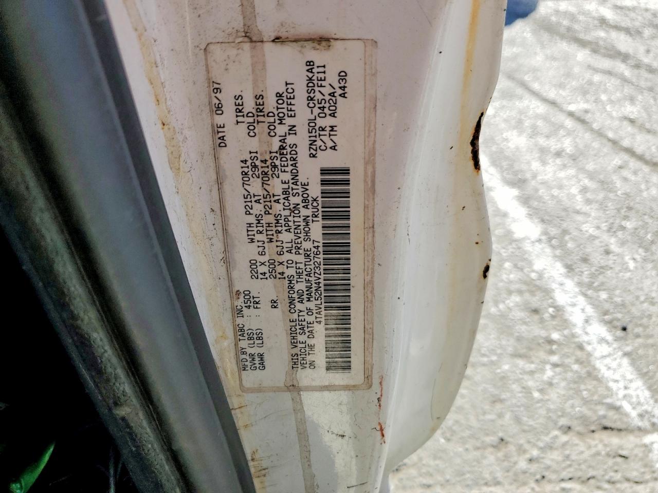 1997 TOYOTA TACOMA BASE photo 34