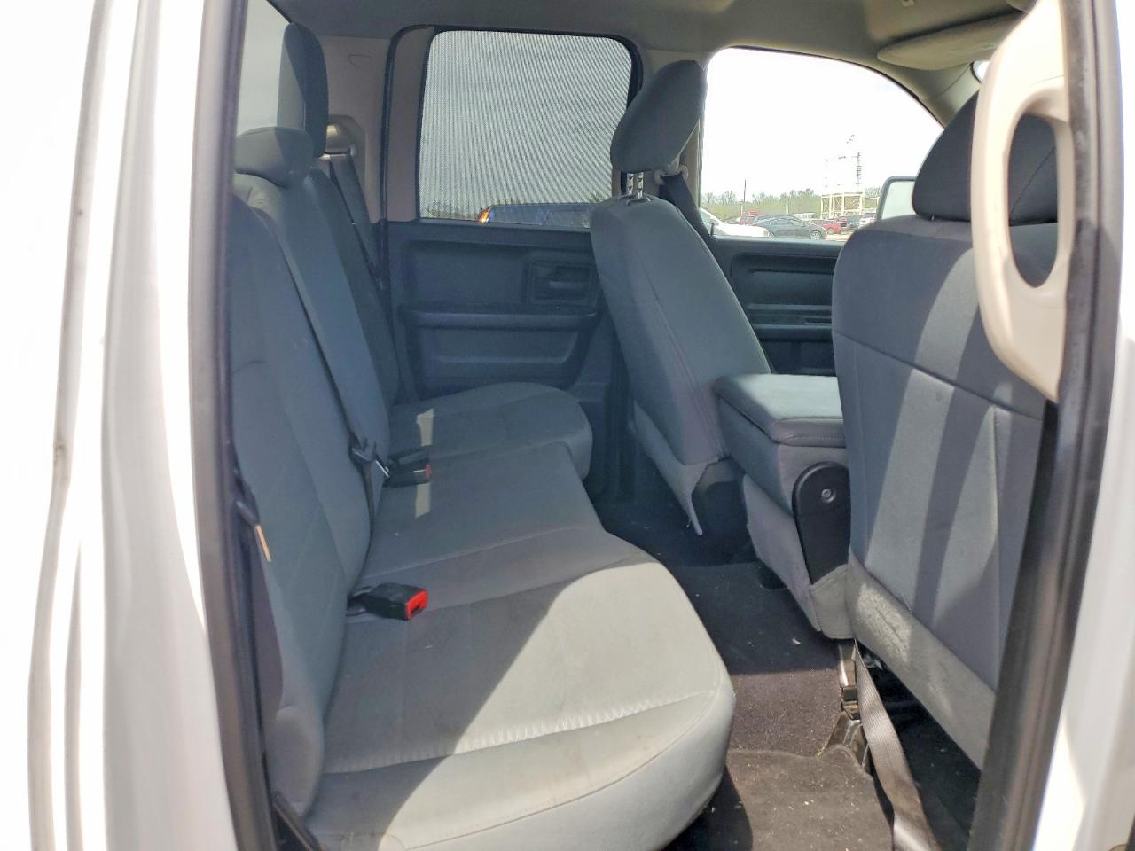 2019 RAM 1500 CLASSIC TRADESMAN photo 19