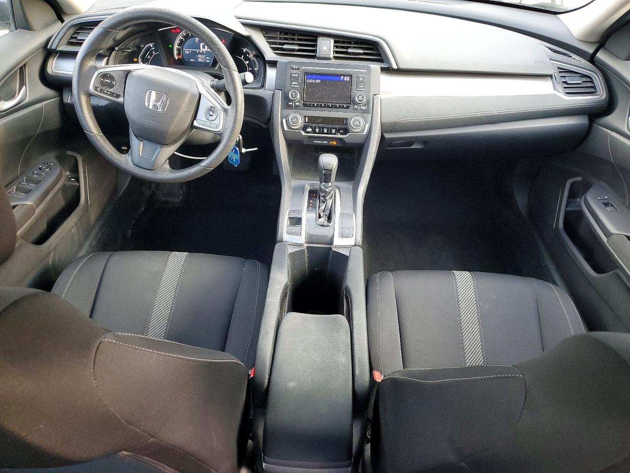 2016 HONDA CIVIC LX photo 15