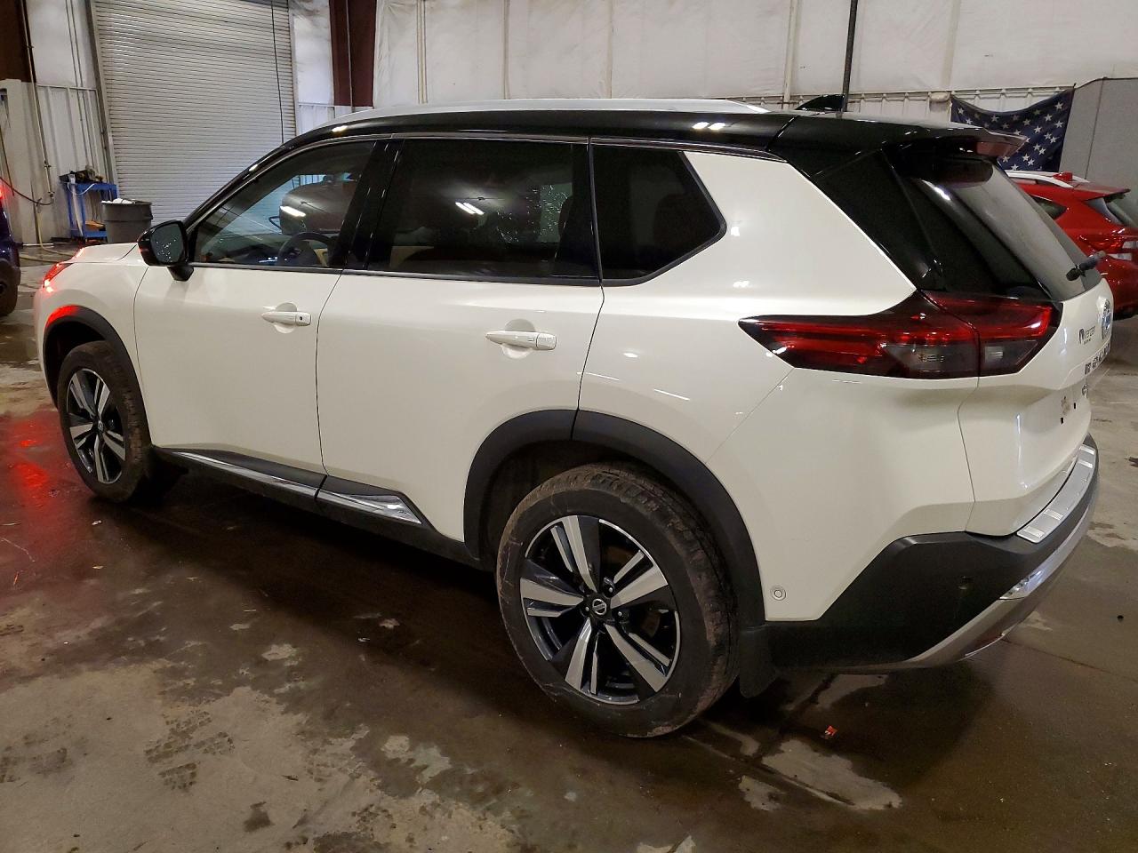 2021 NISSAN ROGUE PLATINUM photo 2