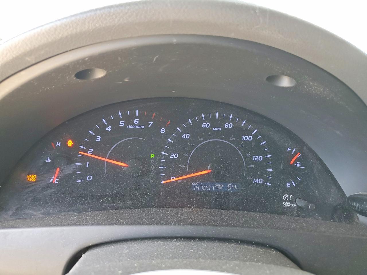 2010 TOYOTA CAMRY LE photo 17
