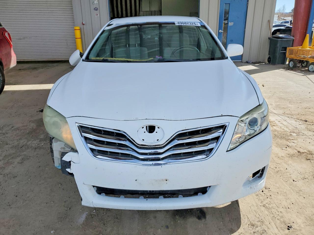 2010 TOYOTA CAMRY LE photo 9