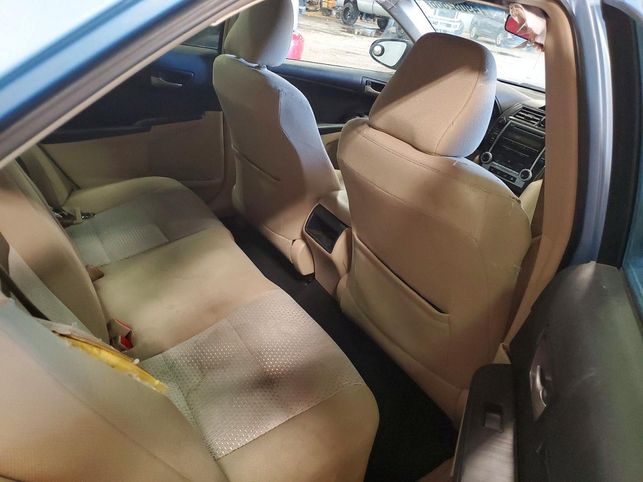 2012 TOYOTA CAMRY L photo 28