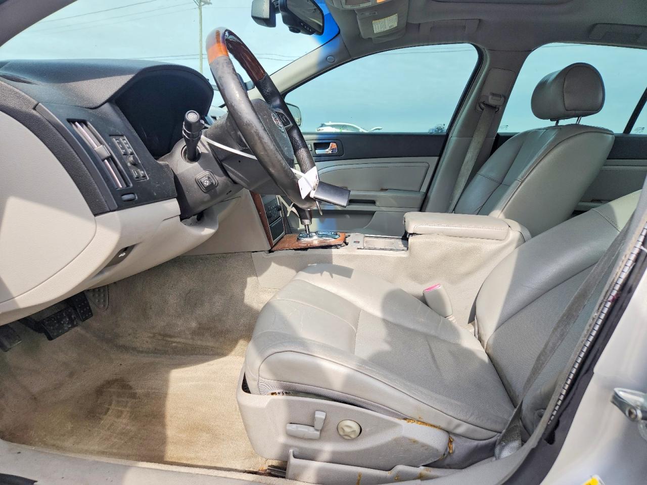 2009 CADILLAC STS photo 13