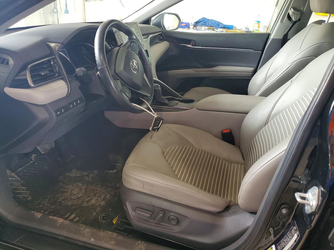 2021 TOYOTA CAMRY SE photo 19