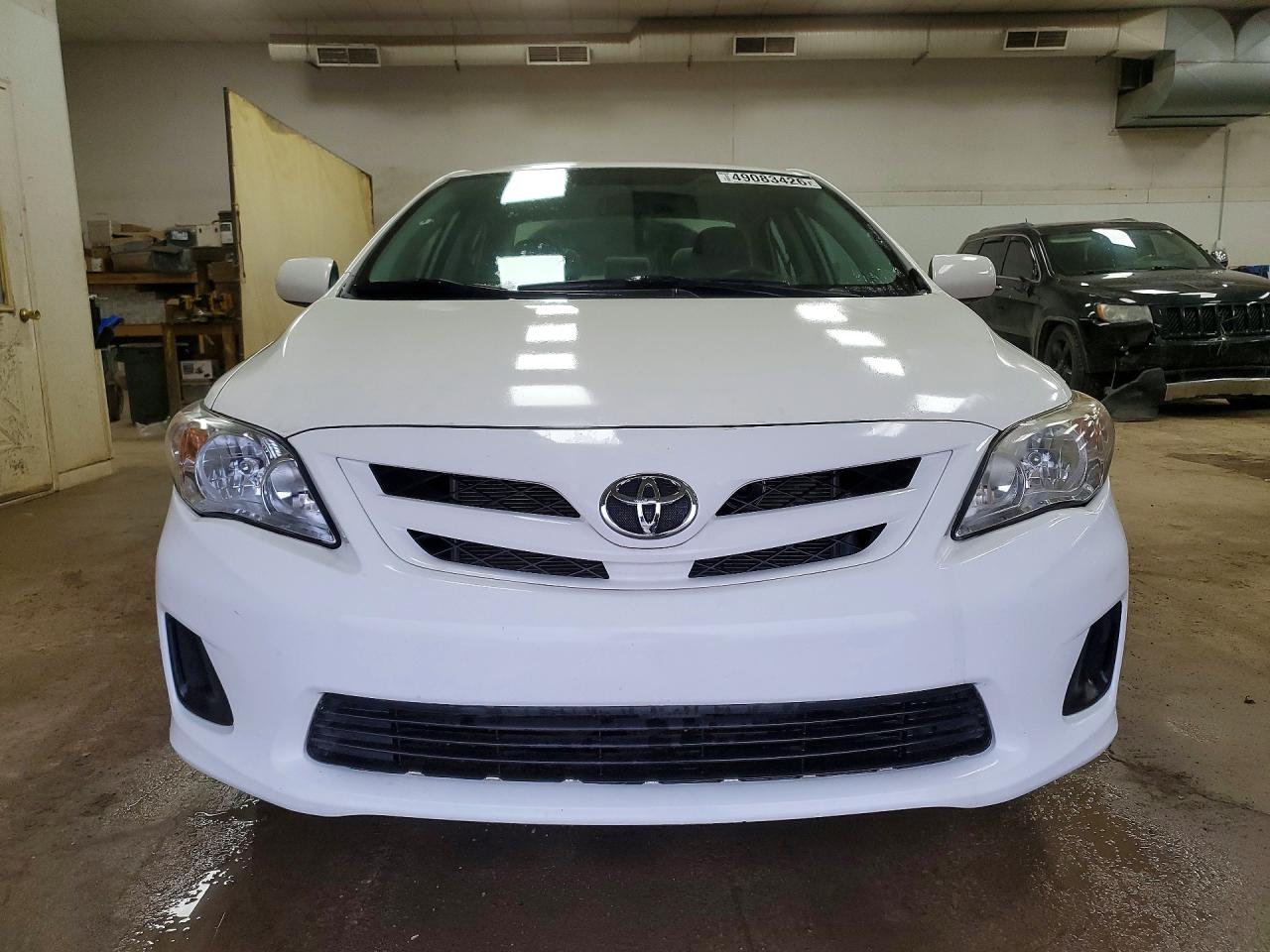 2012 TOYOTA COROLLA LE photo 13