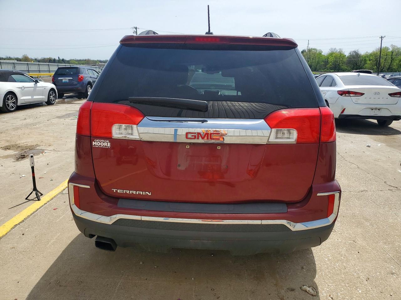 2017 GMC TERRAIN SLE photo 11