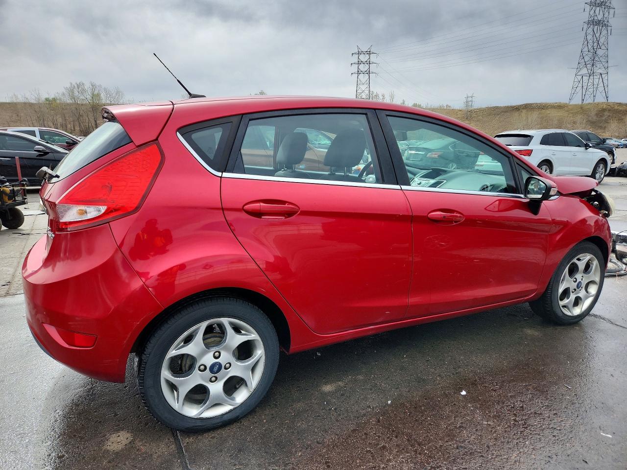 2011 FORD FIESTA SES photo 5