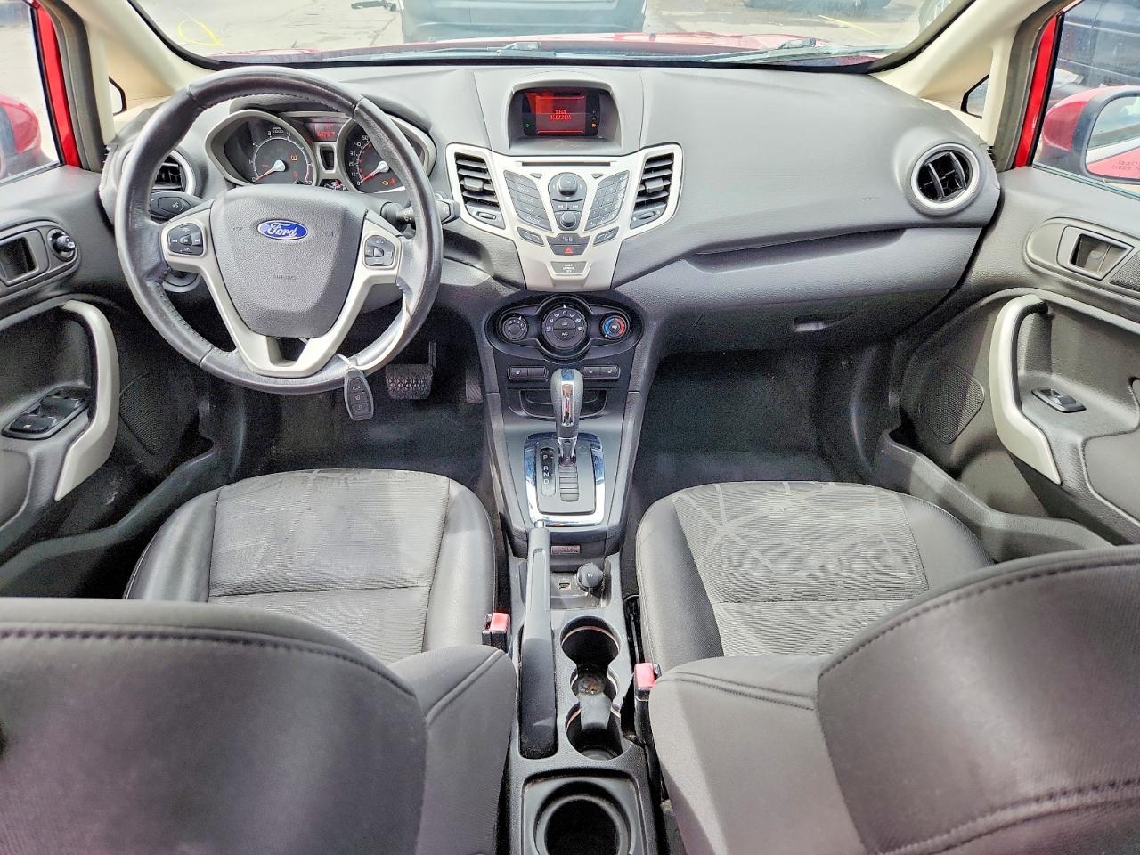 2011 FORD FIESTA SES photo 15