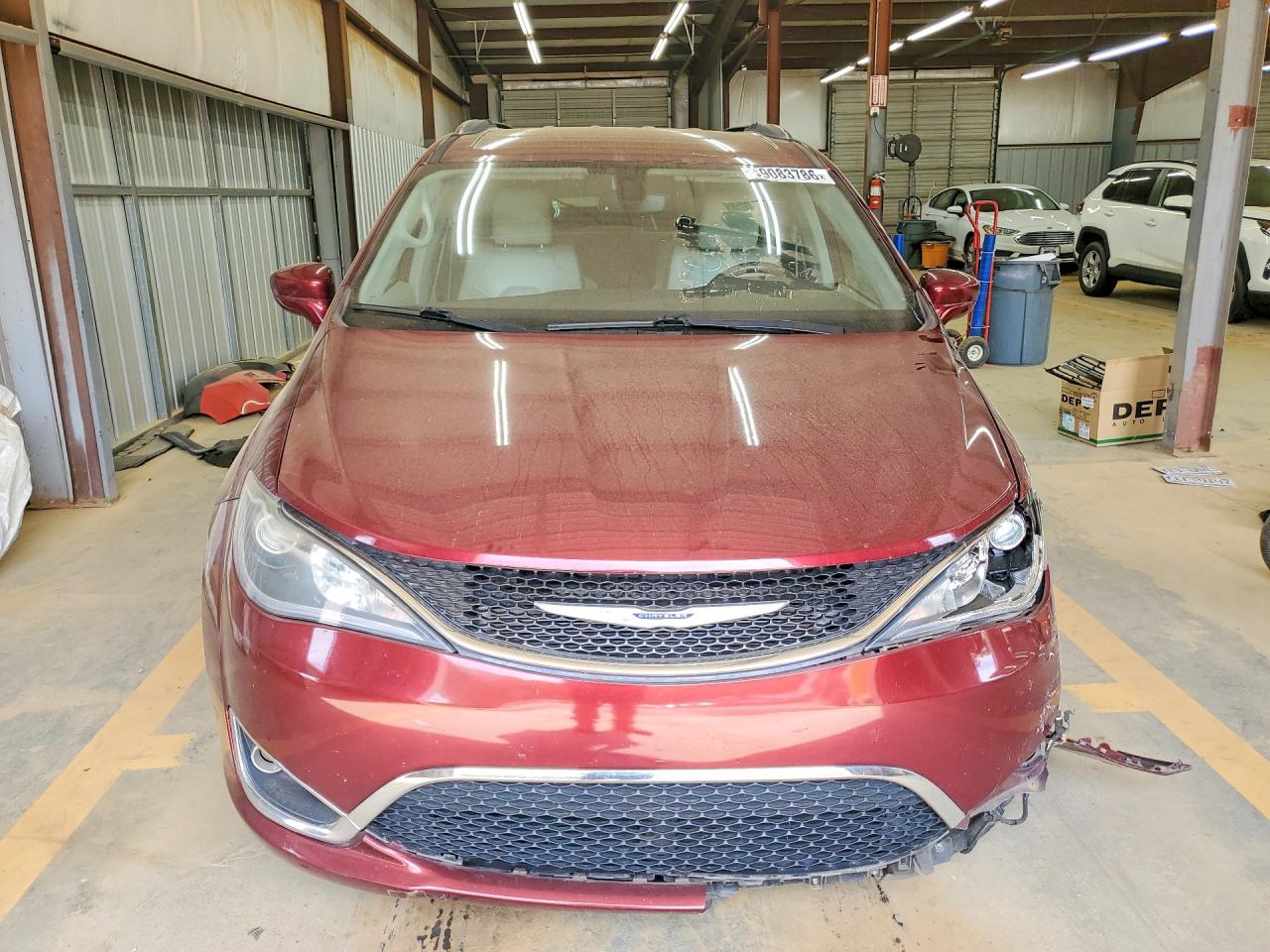 2019 CHRYSLER PACIFICA TOURING L photo 9