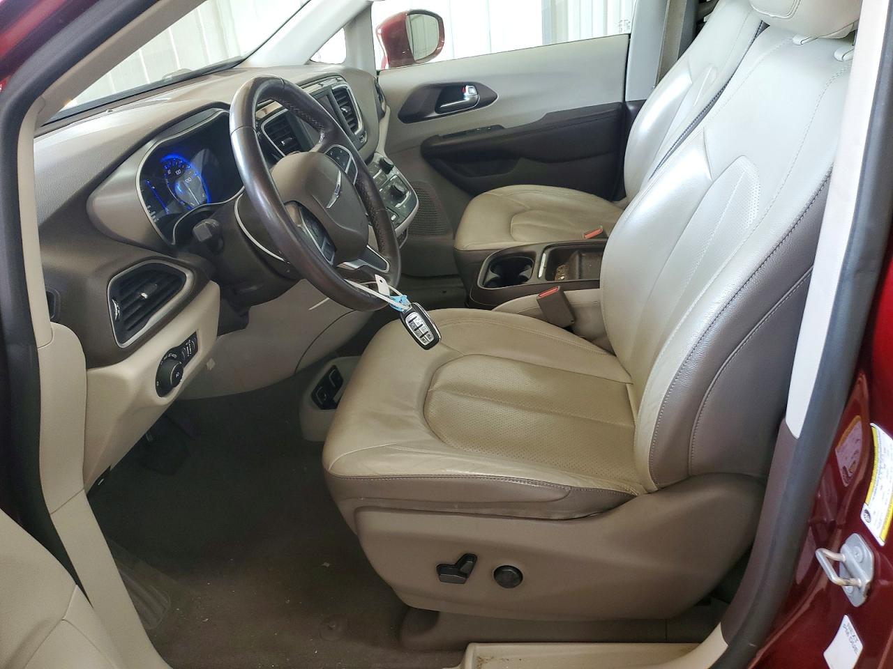 2019 CHRYSLER PACIFICA TOURING L photo 13