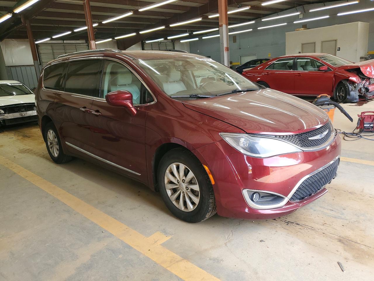 2019 CHRYSLER PACIFICA TOURING L photo 7