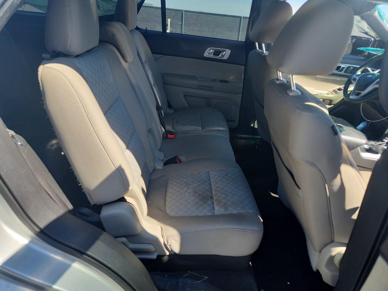 2011 FORD EXPLORER XLT photo 21