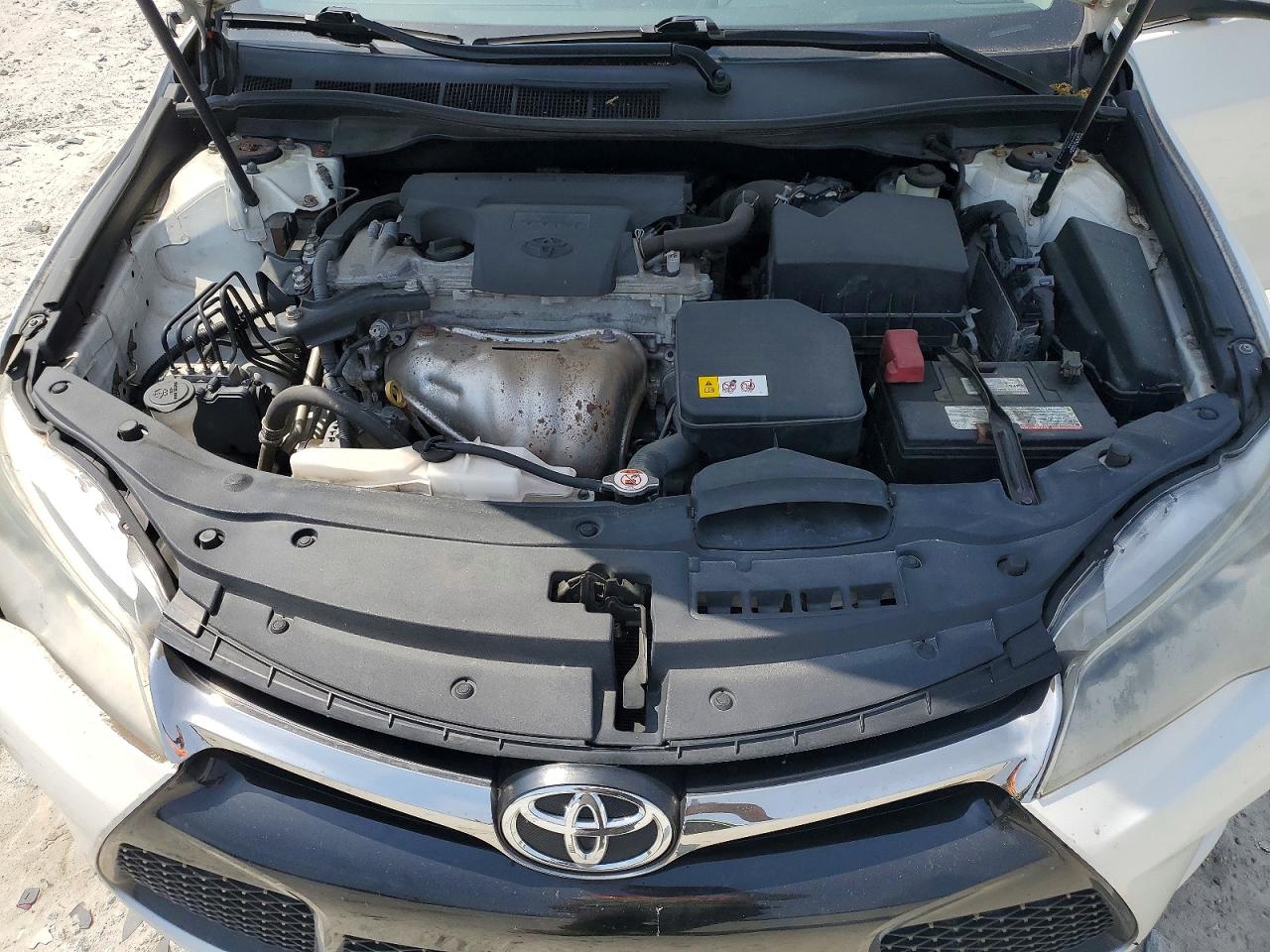 2017 TOYOTA CAMRY SE photo 31
