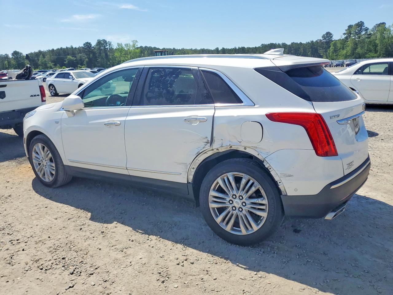 2018 CADILLAC XT5 PREMIUM LUXURY photo 4