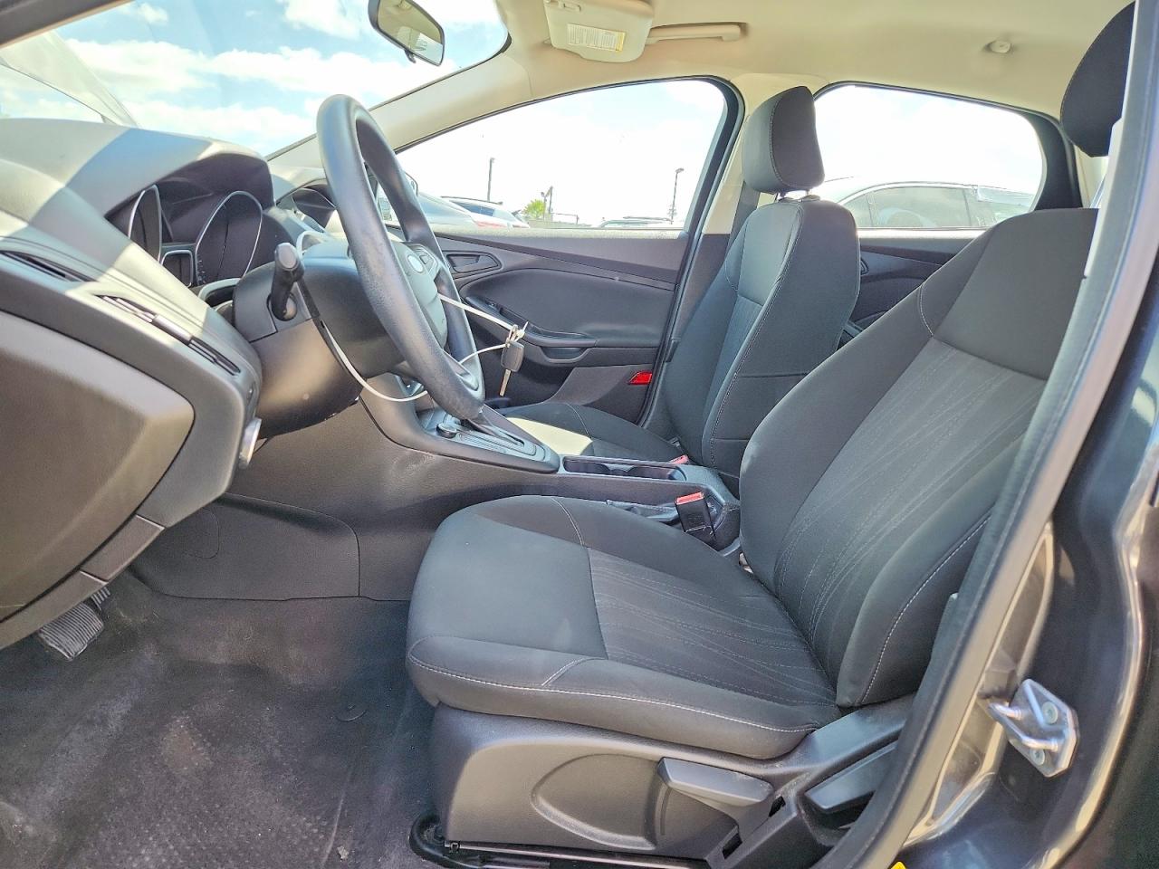 2017 FORD FOCUS S photo 13