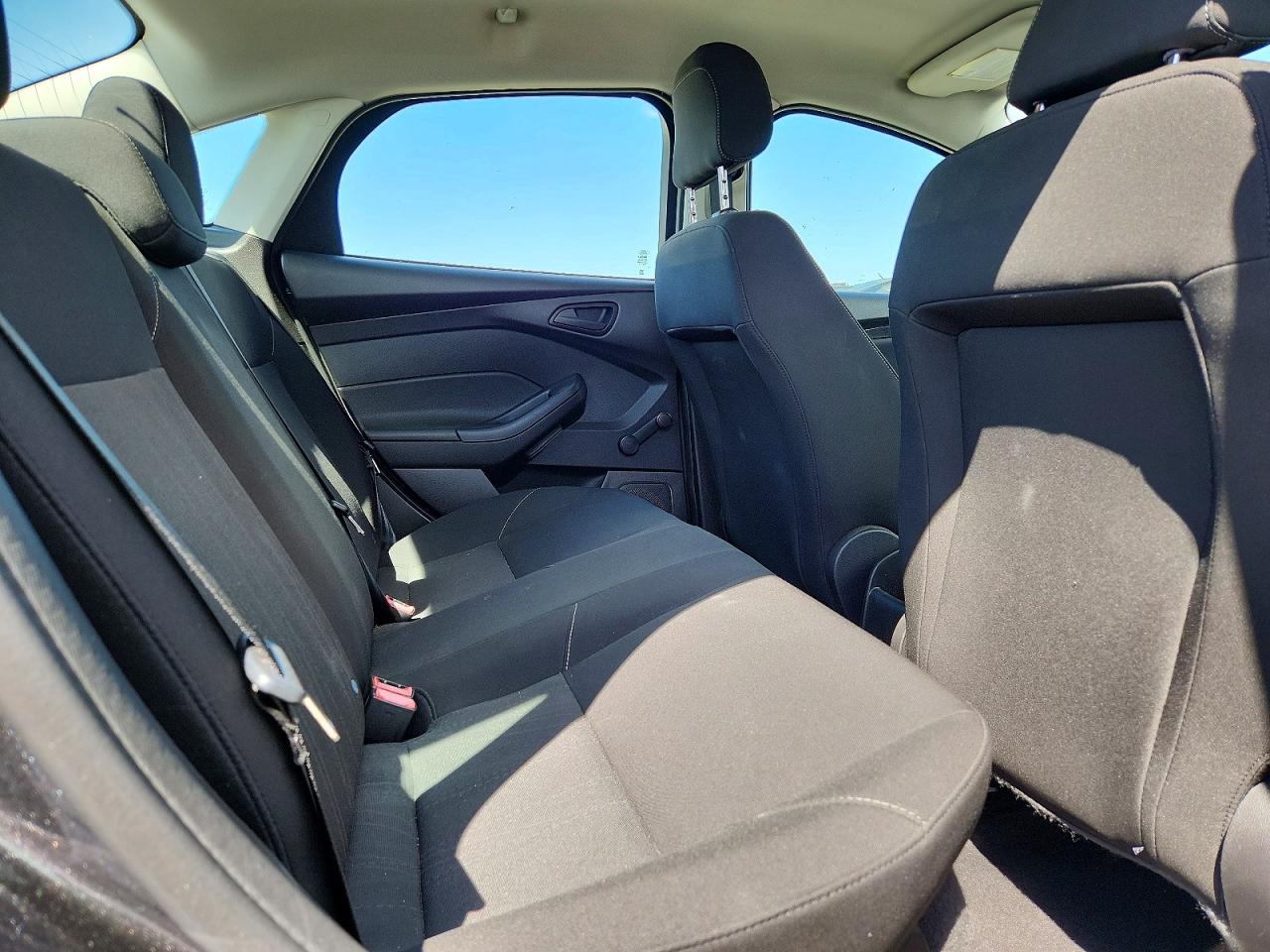 2017 FORD FOCUS S photo 19