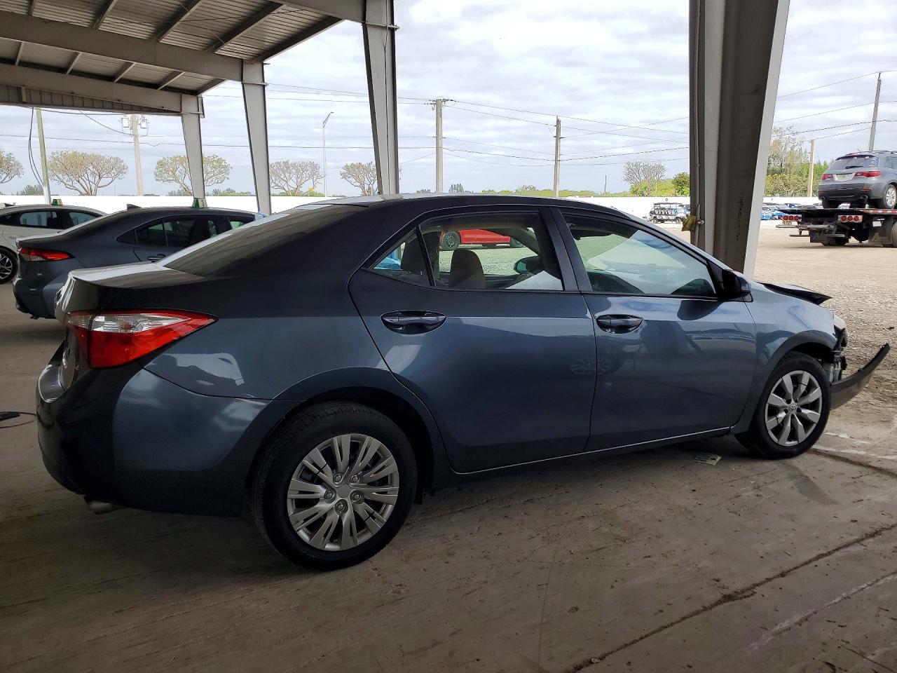 2016 TOYOTA COROLLA LE photo 5