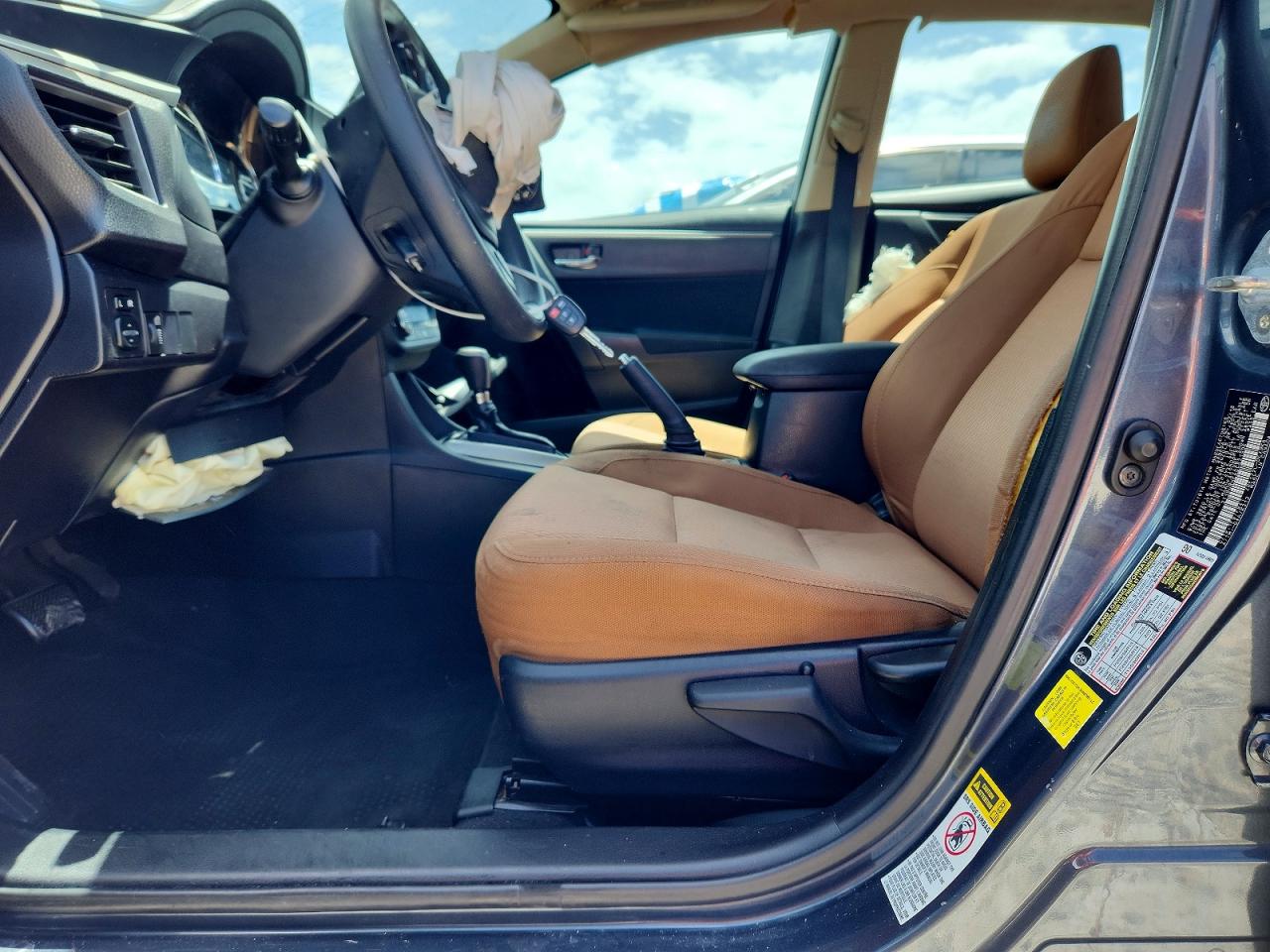 2016 TOYOTA COROLLA LE photo 13