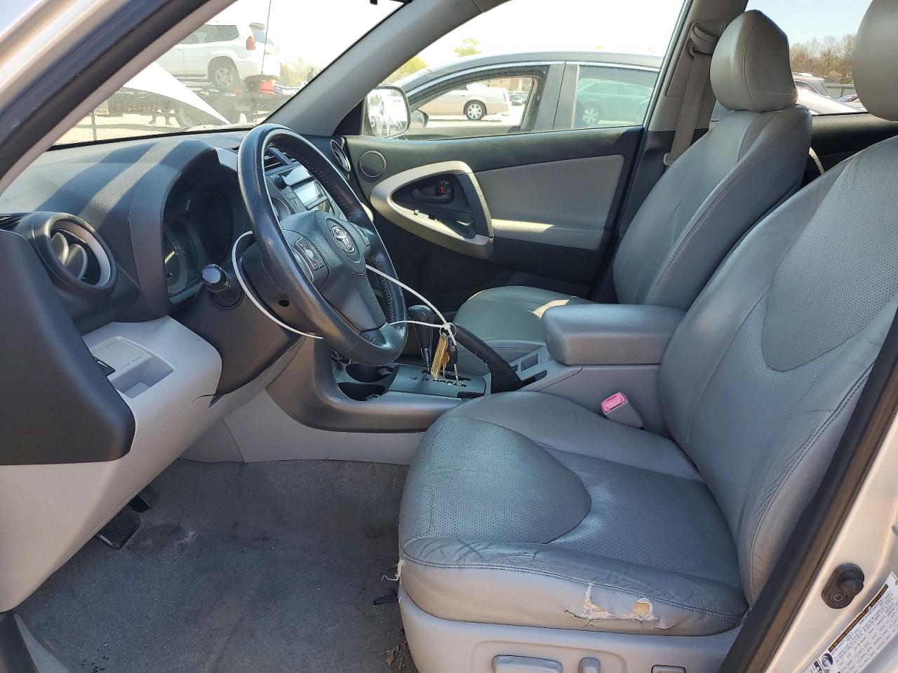 2007 TOYOTA RAV4 LIMITED photo 13