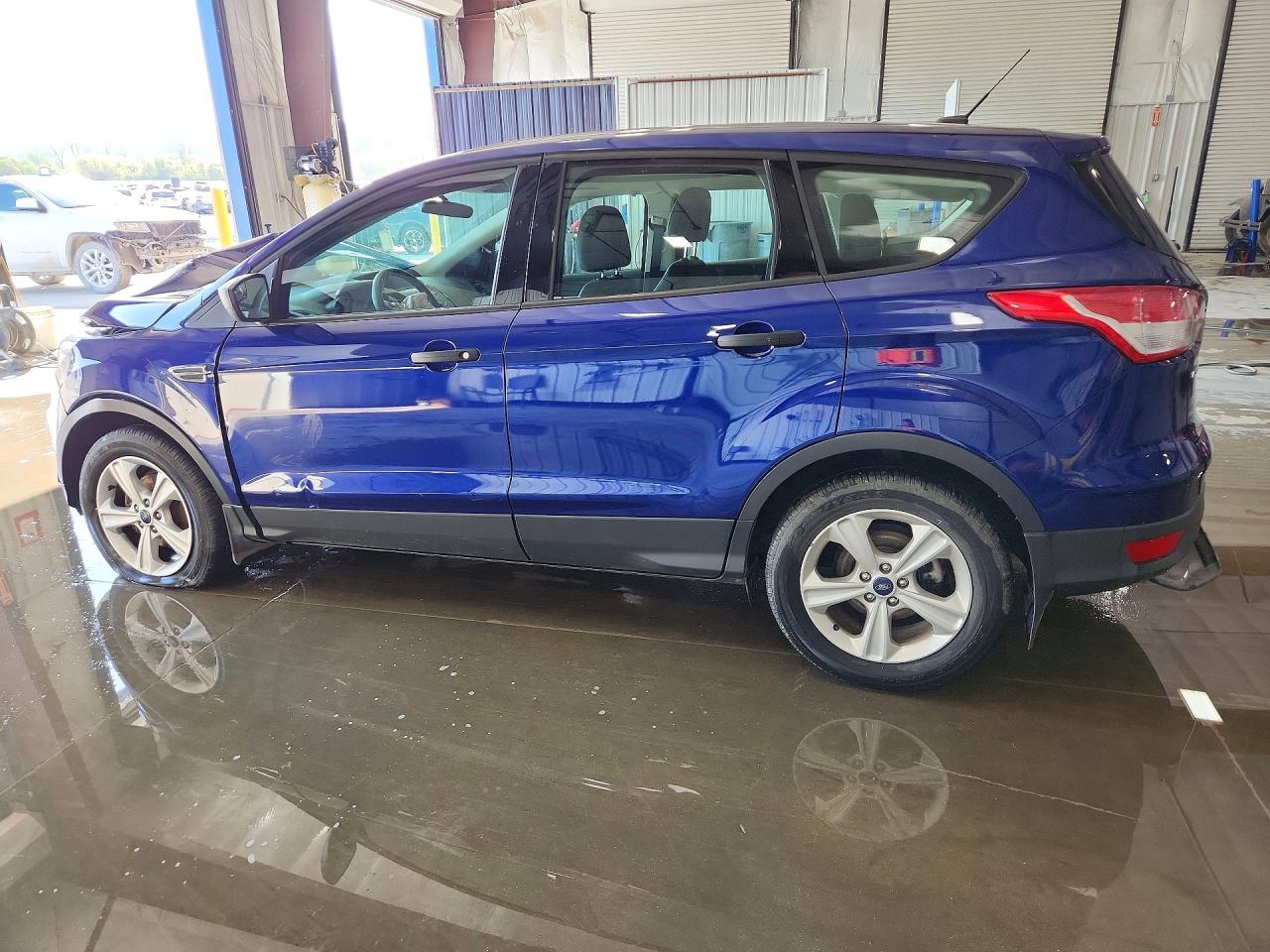 2016 FORD ESCAPE S photo 3