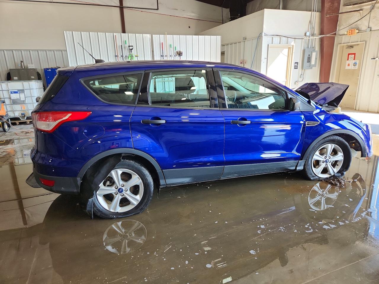 2016 FORD ESCAPE S photo 5