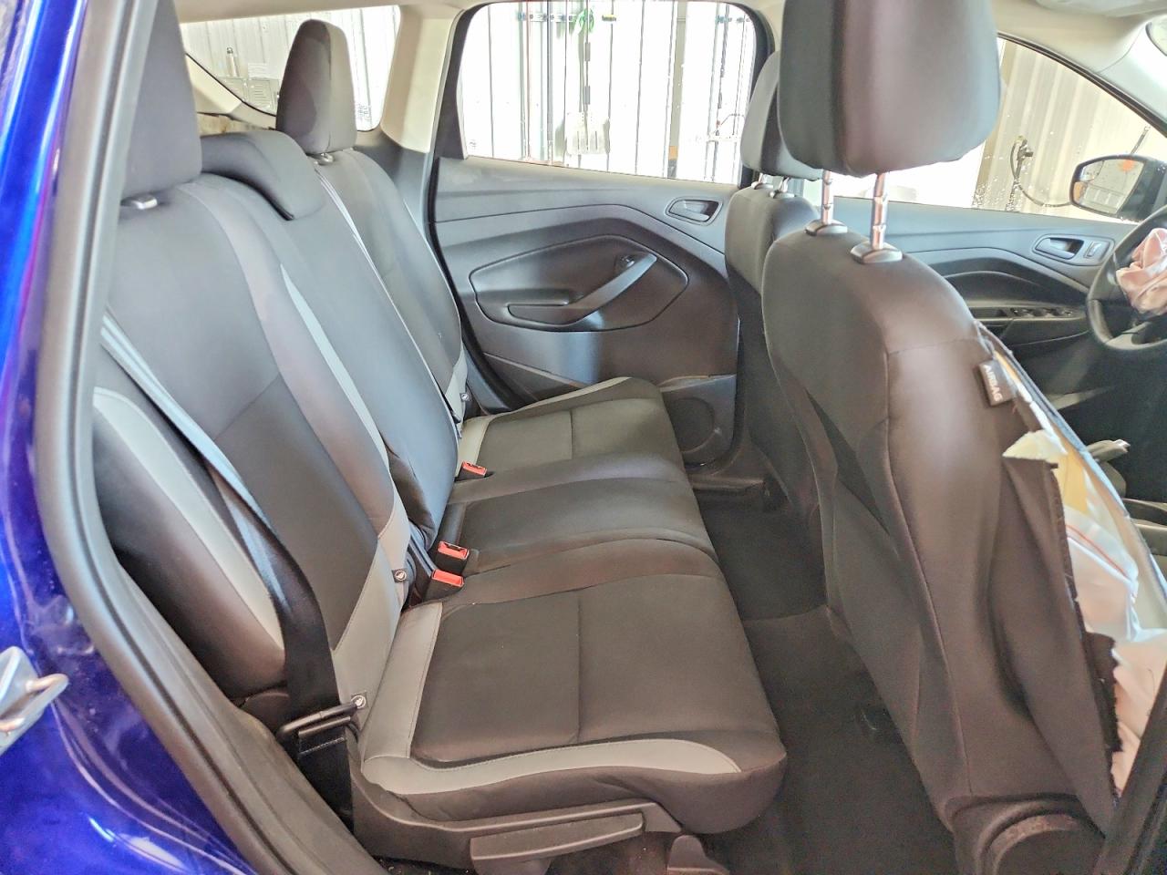 2016 FORD ESCAPE S photo 19