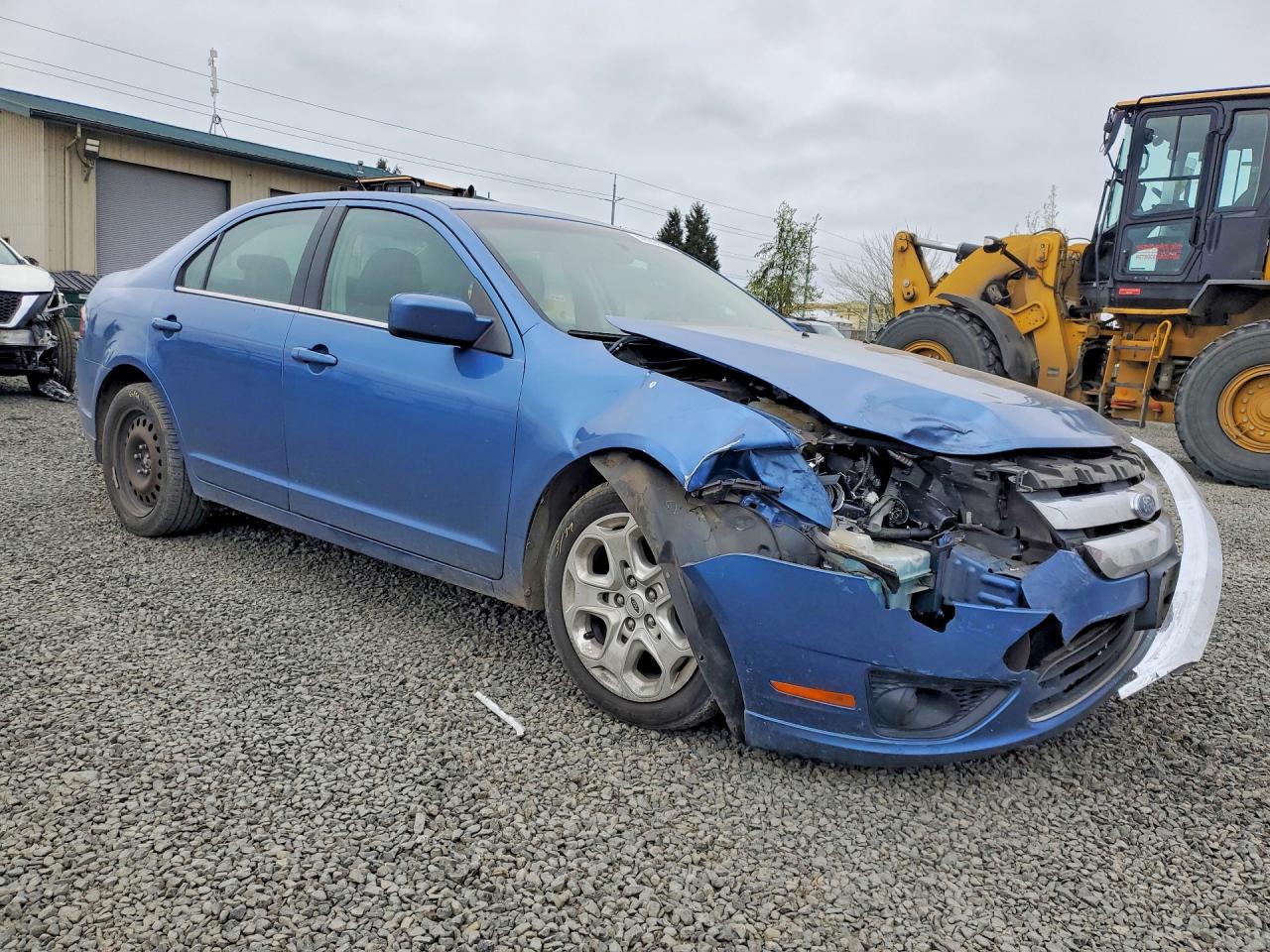 2010 FORD FUSION SE photo 4