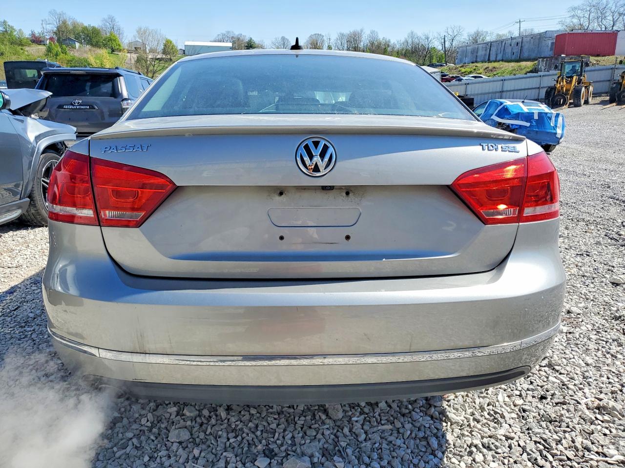 2014 VOLKSWAGEN PASSAT SEL photo 6