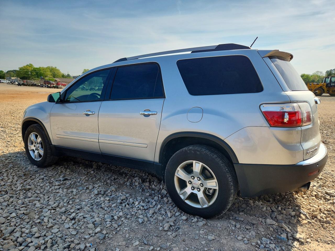 2011 GMC ACADIA SLE photo 4
